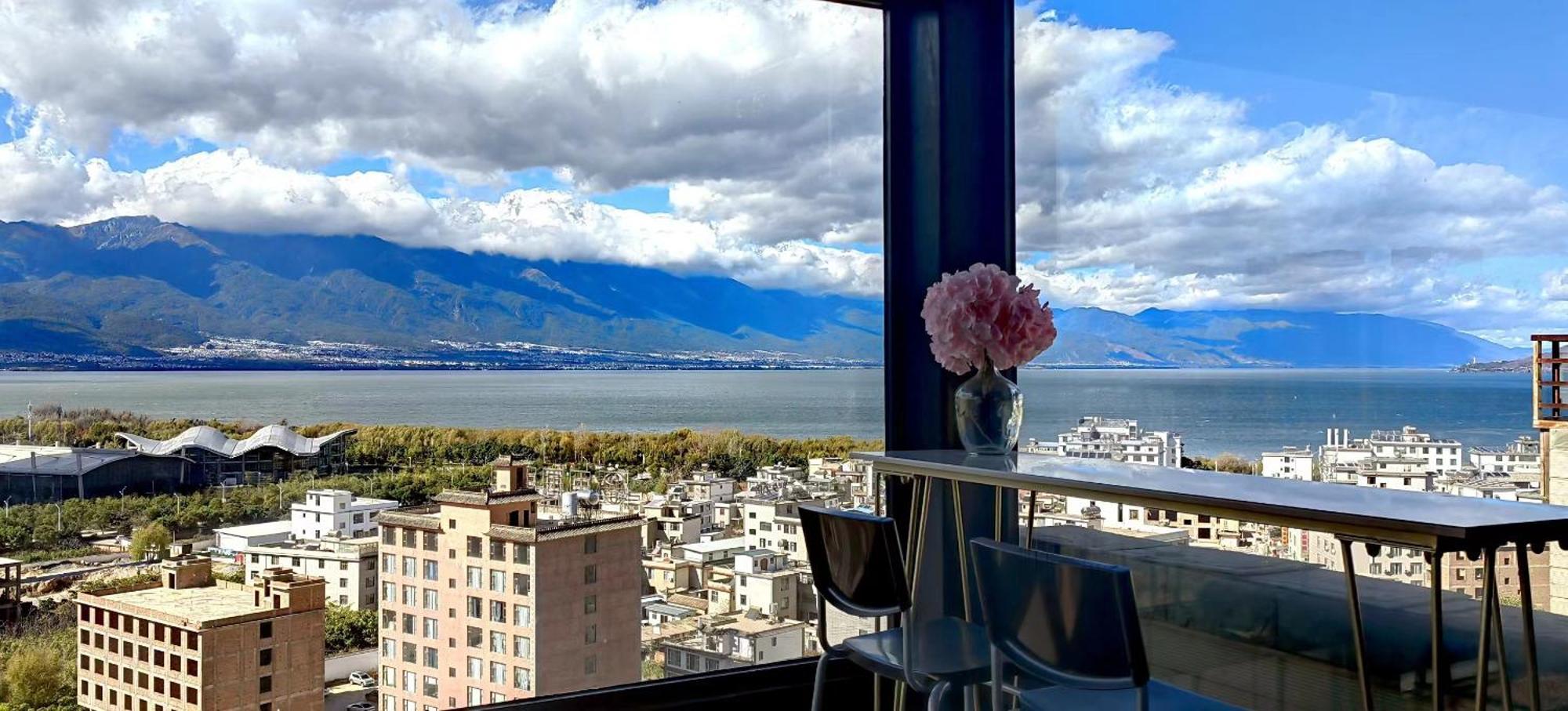 Dali Listening Sea View Villa大理听城海景别墅 Dali (Yunnan) Exterior foto